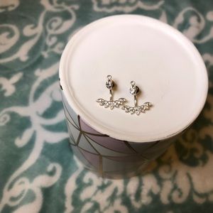 🌸Dainty Silver Jacket Back Earrings🌸